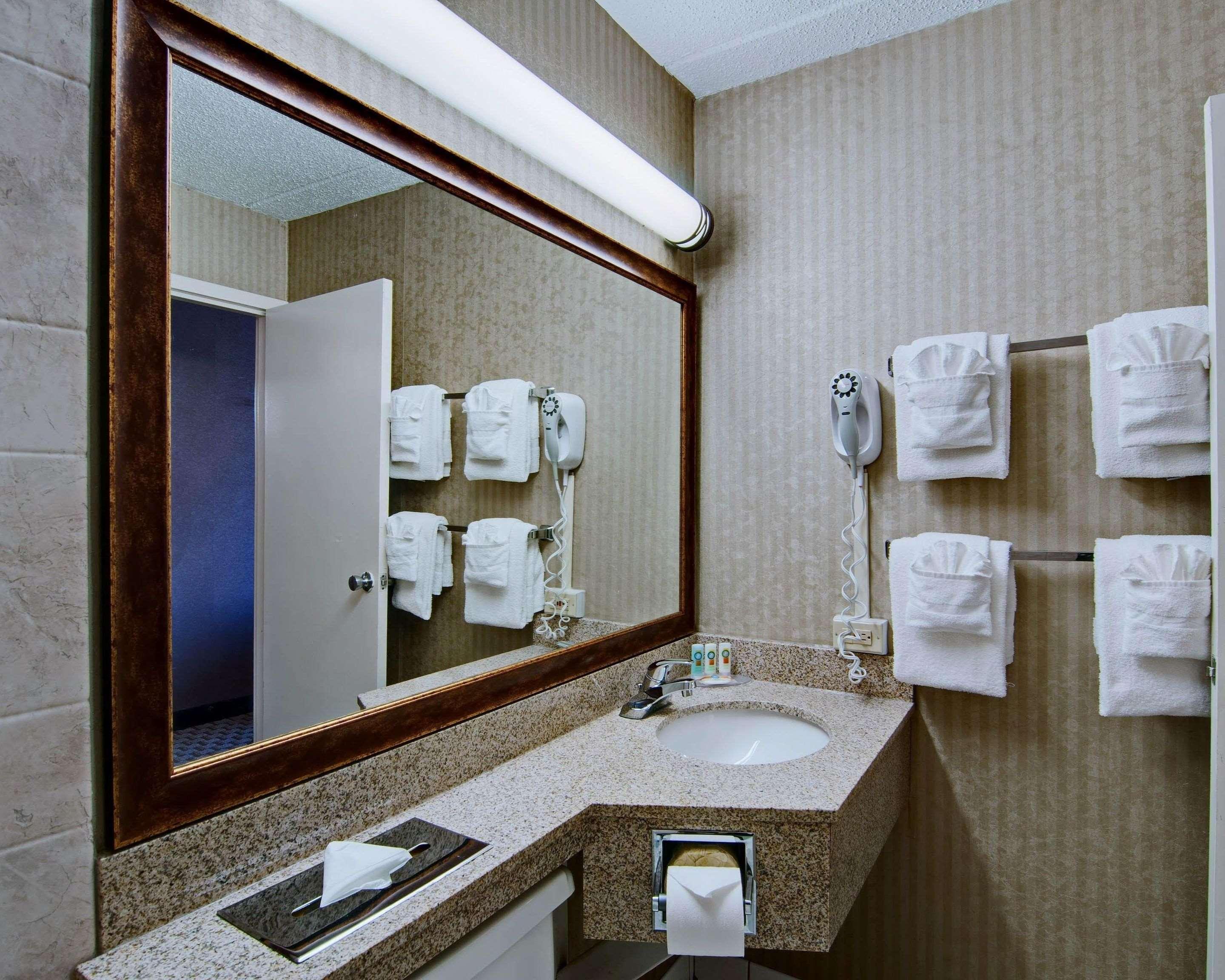 Quality Inn Beckley Eksteriør billede